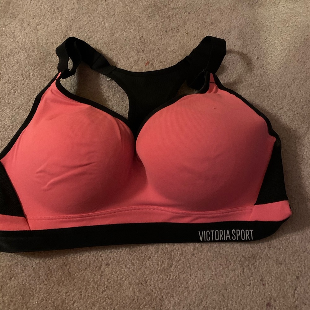 Victoria’s Secret sport bra 34D